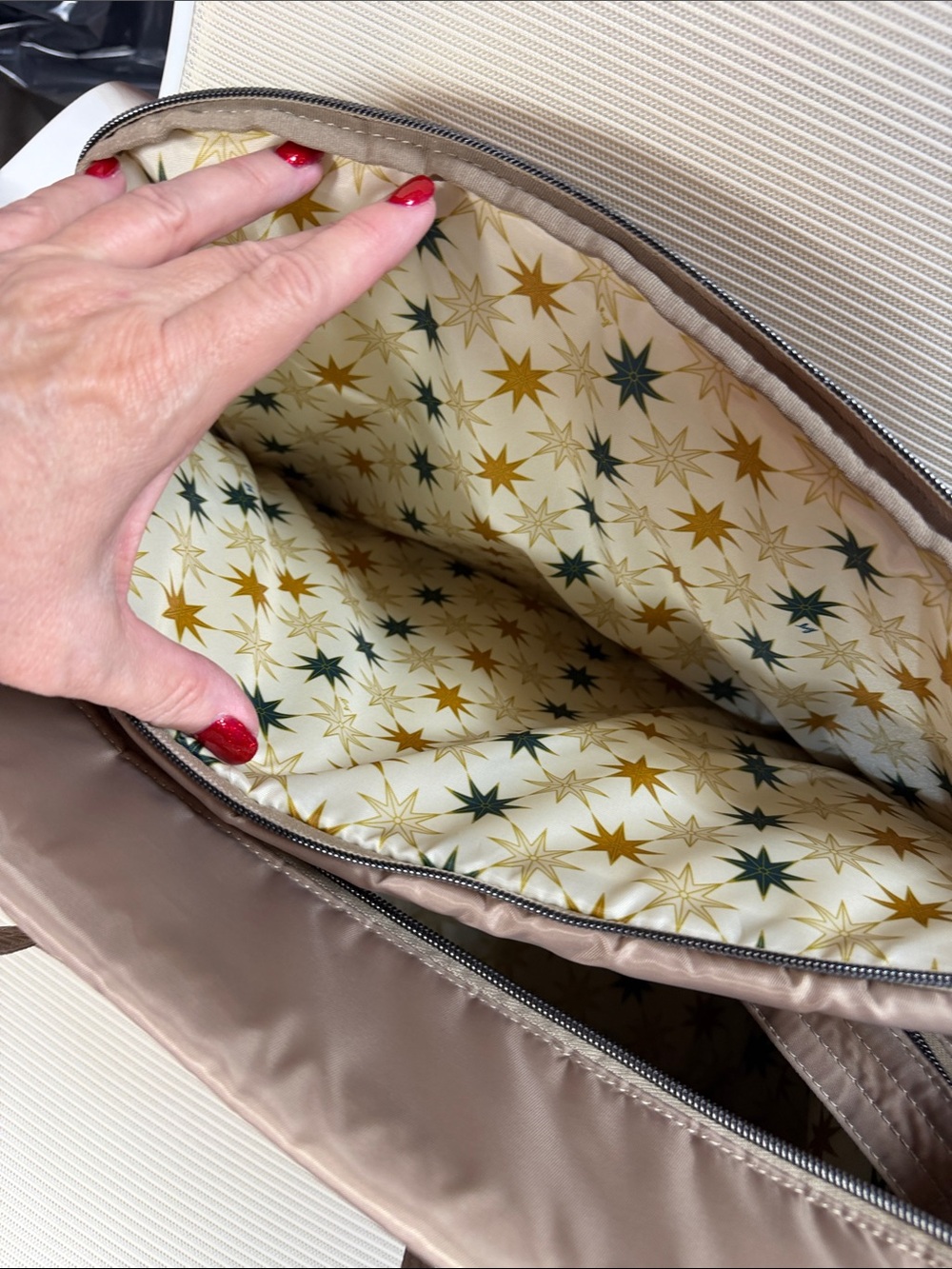 LUG Puddle Jumper Duffle Brand New Sand - Picture 4 of 4
